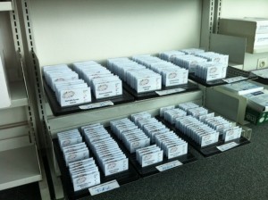 Les badges portent l'organisation des ateliers pour chaque participant. Ils sont classés par ordre alphabétique pour faciliter l'organisation.